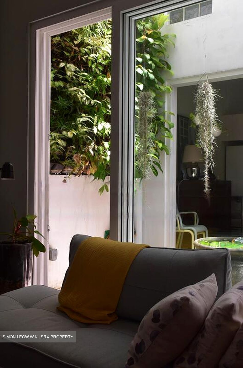 Sembawang Hills Estate (D20), Terrace #454549831